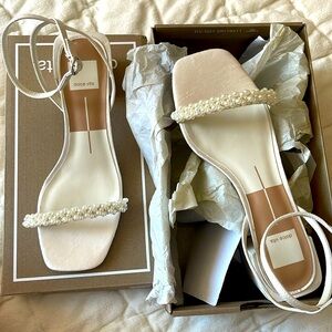 NWT Dolce Vita Pearl Heels